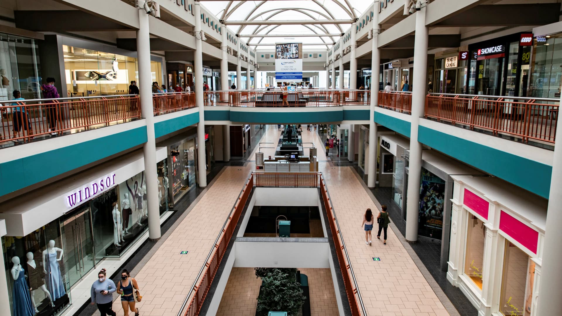 Architectural Marvels and Shopping Galore: Unveiling the Allure of Modern Shopping Malls